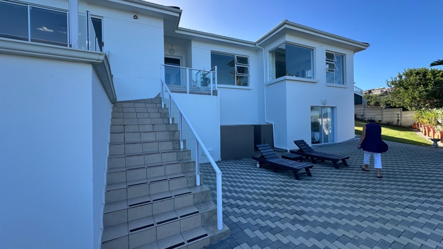 5 Bedroom Property for Sale in Dana Bay Western Cape